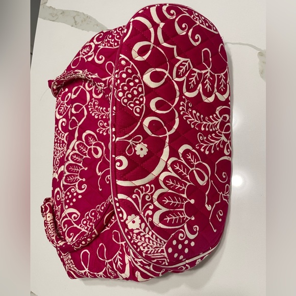 Vera Bradley | Twirly Birds Tote Large 16”x12” Full Top Zipper Closure - Picture 11 of 13